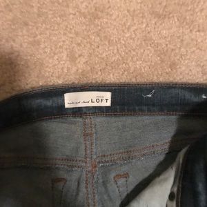 LOFT Jeans - LOFT Curvy Skinny Ankle Jeans Raw Hem Frayed LOFT Jeans - LOFT Curvy Skinny Ankle Jeans Raw Hem Frayed